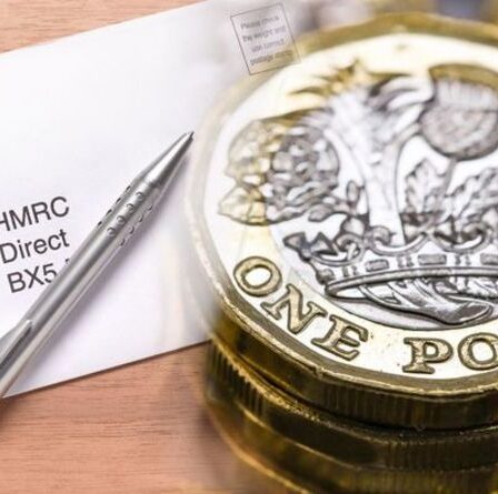 SEISS et les régimes d'absentéisme coûtent aux contribuables 77 milliards de livres sterling - les pensions peuvent être ciblées pour payer les dettes