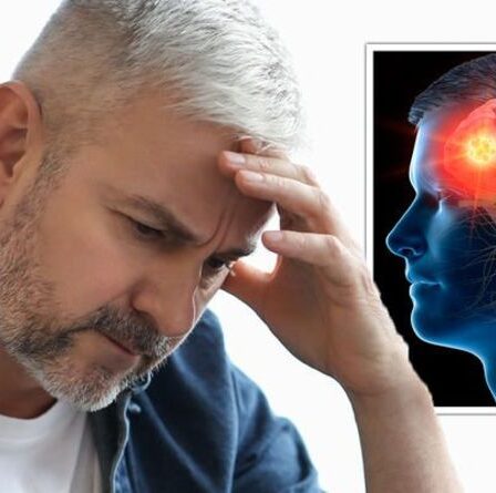 Symptômes du cancer: cinq signes clés d'un mal de tête peuvent être le signe d'une tumeur au cerveau