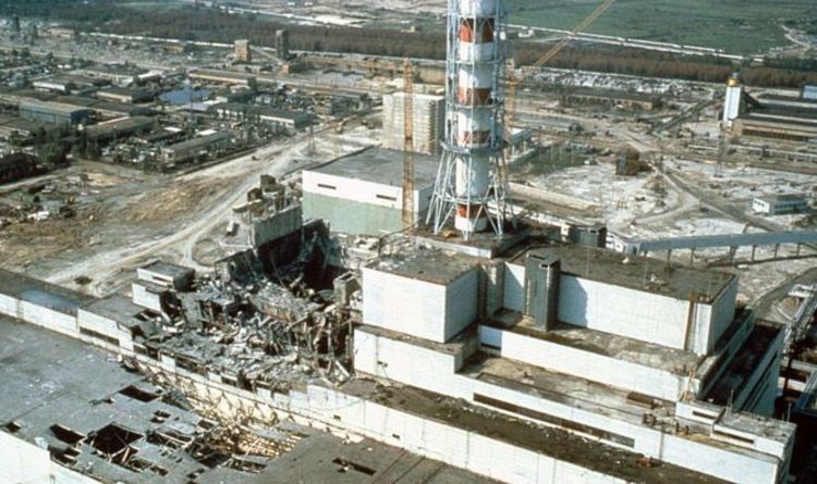 Tchernobyl `` brûle comme un barbecue '' alors que la fission nucléaire augmente dans une chambre ensevelie