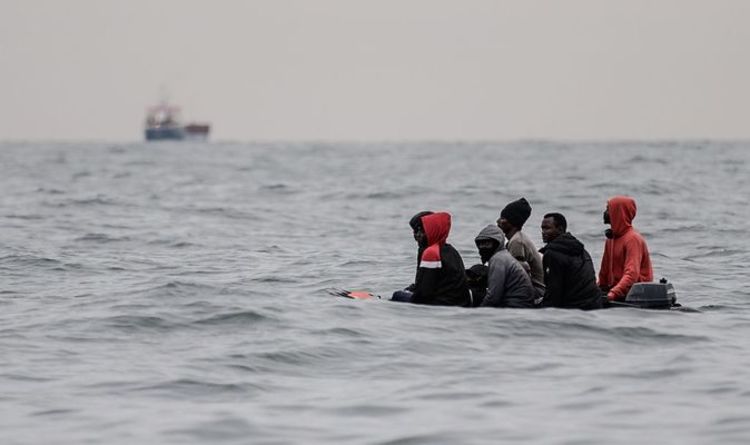 Traversées de la Manche: le nombre de migrants effectuant un voyage perfide a DOUBLÉ