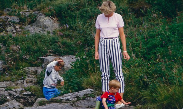 Diana avec ses fils à Balmoral, le domaine écossais de la reine