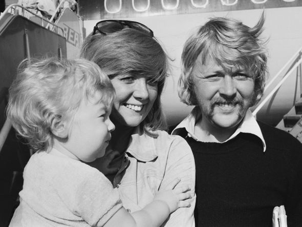 Cilla Black et son mari Bobby avec leur fils Robert en 1975
