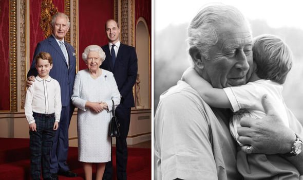 Charles avec William, la reine et George (R), Charles avec Louis