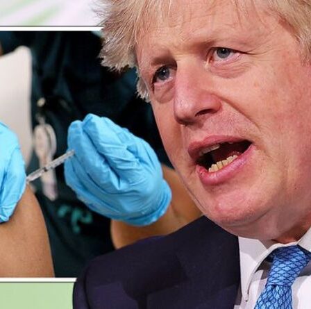 Boris Johnson enverra 100 millions de vaccins Covid dans le monde alors que le Royaume-Uni se bat pour mettre fin à la pandémie