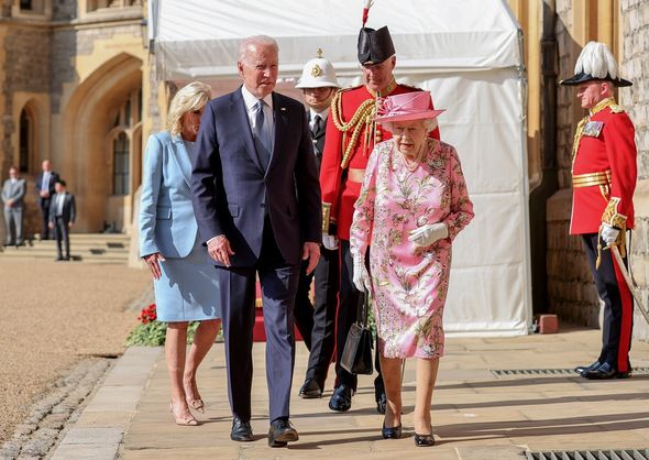 Le président américain Joe Biden et la reine