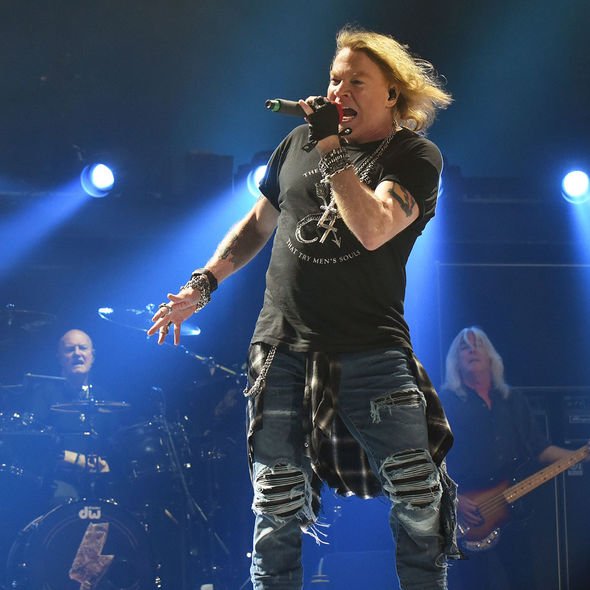 AC/DC : Axl Rose remplace Brian Johnson