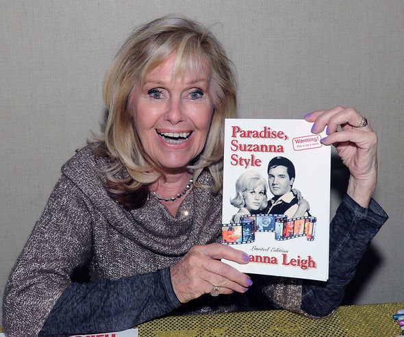 Elvis costar Suzanna Leigh fait la promotion de son autobiographie