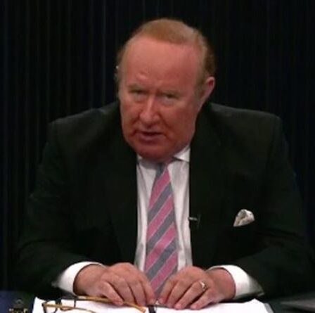 Andrew Neil glisse à la BBC: "Nous n'oublierons pas ce que le B représente dans notre titre"