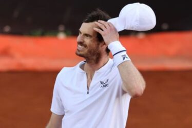 Andy Murray envoie un message de pari à Novak Djokovic lors du match de l'Open de France de Berrettini