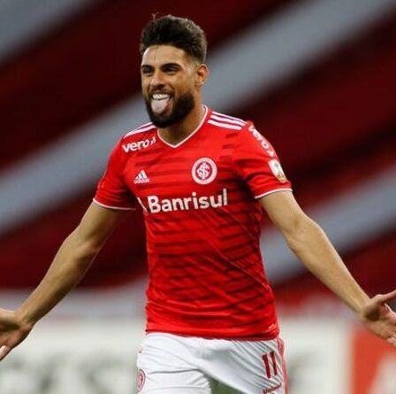 Arsenal et Barcelone affrontent la bataille de transfert de Yuri Alberto en tant que «contact établi»