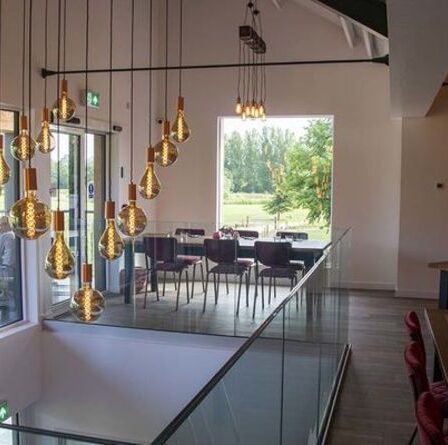 Ashling Park accueille le monde dans son pays des merveilles du vin