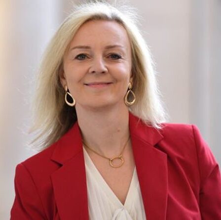 Boom des accords commerciaux sur le Brexit: Truss conclut un accord de 22 milliards de livres sterling avec trois pays européens