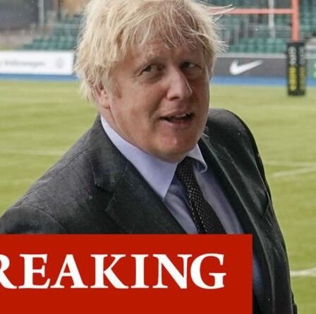 Boris Johnson ignore l'appel désespéré du Premier ministre italien après avoir enflammé le naissain de l'euro