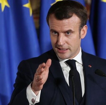 Boris Johnson prêt pour une confrontation tendue avec Emmanuel Macron dans une rangée de pêche furieuse