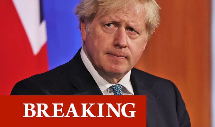 Boris Johnson s'adressera à la nation pour un nouveau plan crucial de restrictions Covid à 18 heures AUJOURD'HUI
