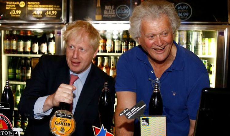 Brexit: le patron de Wetherspoon, Tim Martin, exhorte Boris à recruter davantage de travailleurs européens dans les pubs
