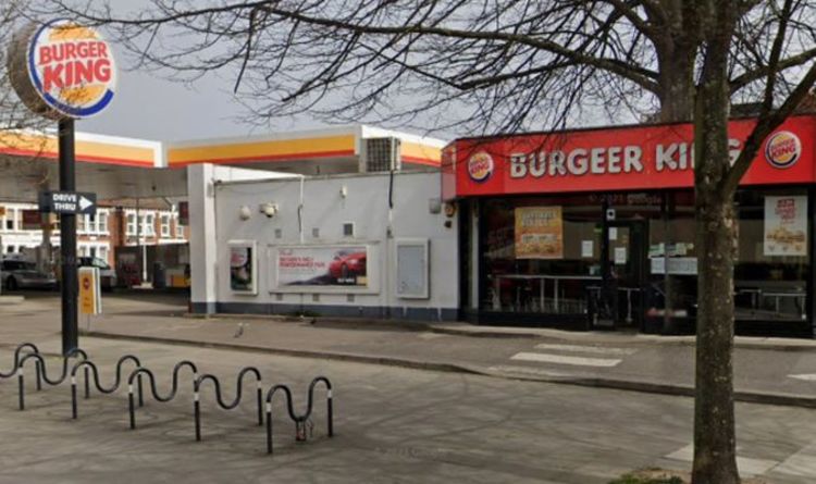 Burger King évacué dans une énorme panique - La police rencontrée se précipite sur les lieux