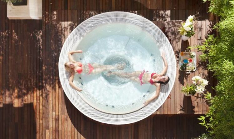 Comment garder les spas propres - conseils d'experts pour un bain sûr et propre