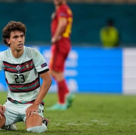 « Cristiano Ronaldo devrait le chercher ! »  - Keane fait exploser Joao Felix après la sortie du Portugal