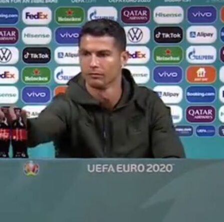 Cristiano Ronaldo snobe brutalement Coca-Cola lors de la conférence de presse de l'Euro 2020 – VIDEO