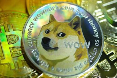 Dogecoin devrait casser 1 $ en jours alors que la crypto revient avec un `` nouveau record absolu ''