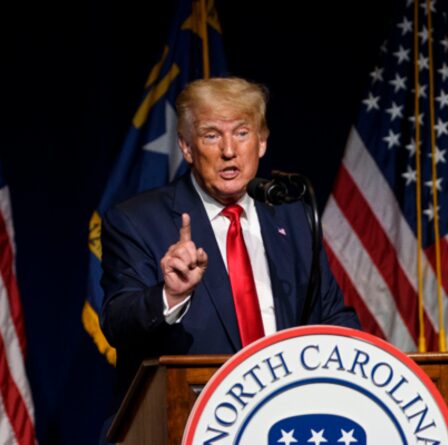 Donald Trump se moque sauvagement des utilisateurs de Twitter pour une erreur de garde-robe