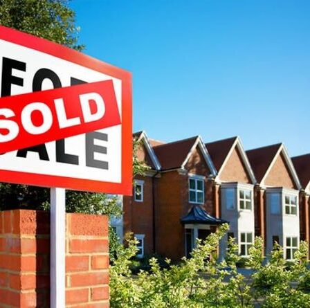 Droit de timbre: les acheteurs ont été avertis de "retenir" jusqu'à la fin des vacances alors que les prix de l'immobilier au Royaume-Uni augmentent