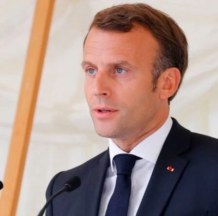 Emmanuel Macron fait face à un «taux d'approbation terriblement bas» avec une réforme impopulaire et l'échec de Covid