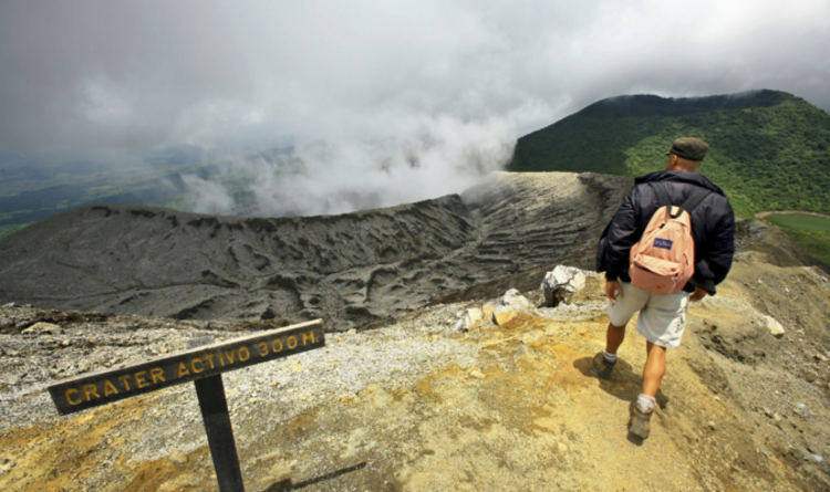Éruption du volcan au Costa Rica: l'explosion pourrait être «la plus importante depuis les années 1990»