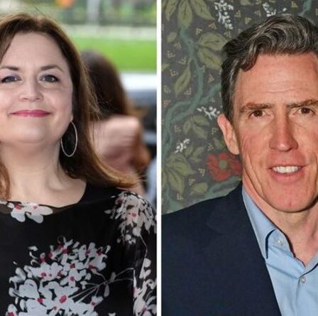 Gavin et Stacey stars Ruth Jones et Rob Brydon dévoilent la nouvelle comédie de Noël de la BBC