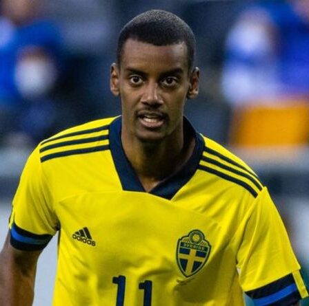 Il est peu probable qu'Arsenal poursuive le transfert d'Alexander Isak cet été en raison de deux joueurs des Gunners