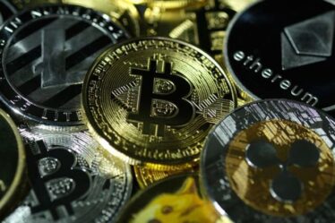 Investir dans la crypto : quelles crypto-monnaies sont les plus volatiles ?  TROIS jetons risqués