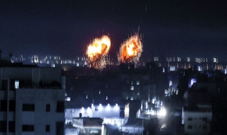 Israël lance des frappes aériennes à Gaza contre des « ballons incendiaires » – la première depuis le cessez-le-feu