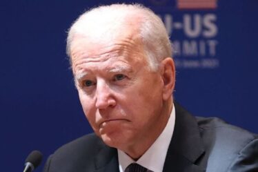Joe Biden poursuit une randonnée incohérente après avoir été confus lors du sommet de l'UE