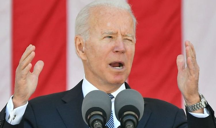 Joe Biden se trompe encore une fois en affirmant bizarrement qu'il est président des États-Unis « depuis 15 mois »