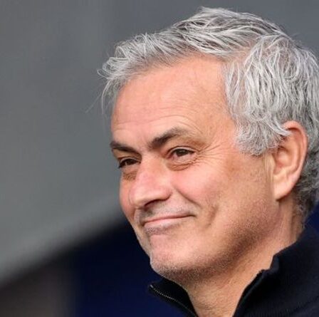 Jose Mourinho envoie Tottenham creuser la défaite finale de la Coupe Carabao alors qu'il parle de Harry Kane