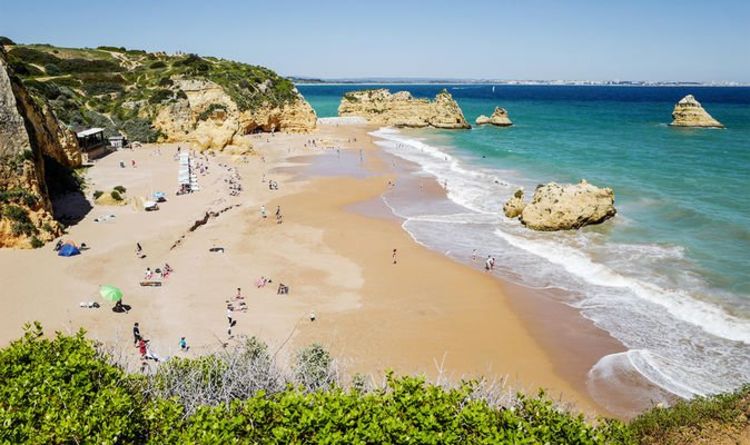L'Algarve « réduit le coût du voyage » et accueille les Britanniques sans avoir besoin d'un test PCR négatif