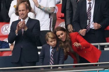 La confiance du prince George grandit alors que William et Kate donnent «une introduction prudente à la vie publique»