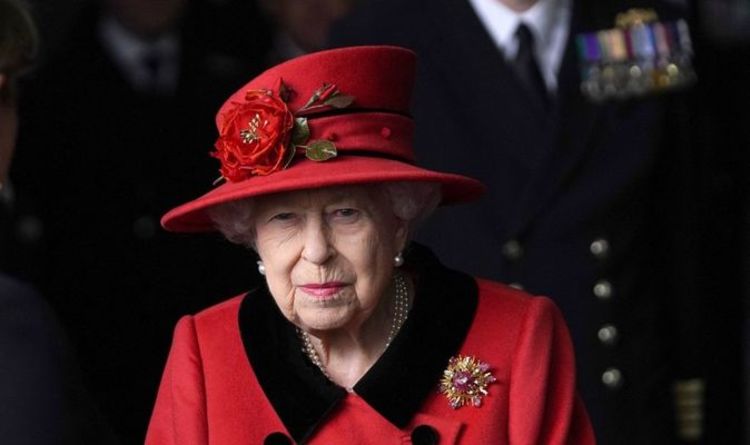 La fureur royale éclate alors que la reine dit que «la fin de son règne» signifie que la monarchie est TERMINÉE
