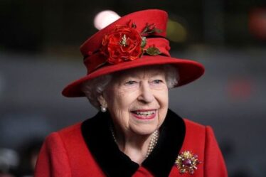 La reine Elizabeth II se dirige vers le G7 pour rencontrer les dirigeants mondiaux lors d'une "offensive de charme" majeure