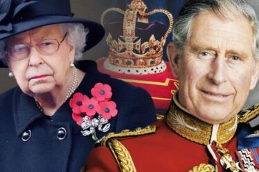 La reine forcée de faire des « ajustements » alors que la transition vers Charles « est gérée avec le plus grand soin »