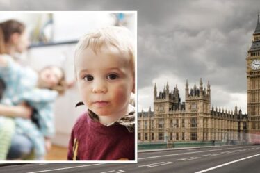 La réponse à la pétition sur les frais de garde d'enfants « absurde » – le gouvernement rejette l'examen du financement
