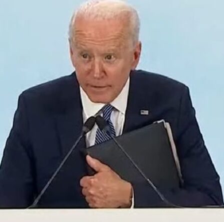 'Laisse-moi tranquille!'  Joe Biden s'en prend au journaliste du G7 après une question sur les politiques de Trump