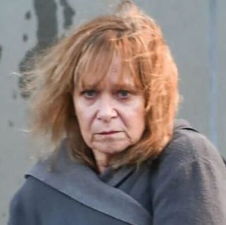 L'assistant d'enseignement "a effectué des actes sexuels avec un élève à son domicile et dans un parking"