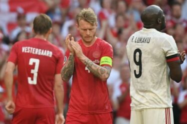 Le Danemark et la Belgique STOP match pour rendre hommage à Christian Eriksen dans des scènes émouvantes