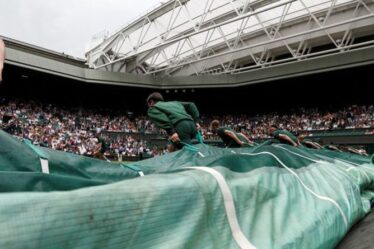 Le match de Wimbledon suspendu car la pluie cause de nouveaux problèmes pour la deuxième journée consécutive