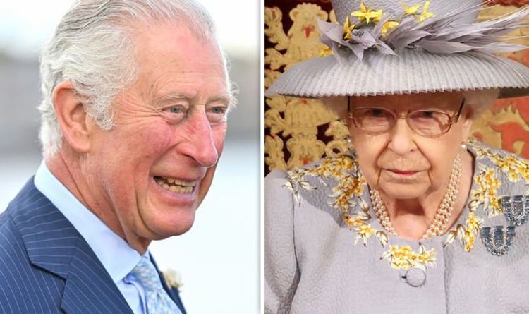 Le prince Charles NOT Queen effectuera les premières investitures en face à face à leur retour