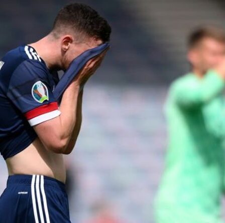 Le retour de l'Écosse à l'Euro tombe à plat dans la défaite de la République tchèque alors que les huées retentissent à Hampden