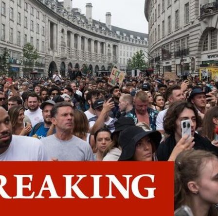 Les cas de Covid au Royaume-Uni montent en flèche de 22 868 dans le plus haut saut quotidien depuis le 30 janvier – les craintes de fin de verrouillage