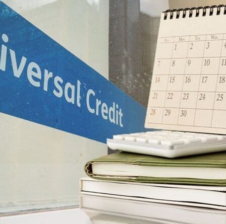Les demandeurs de crédit universel pourraient obtenir un bonus de plus de 1 000 £ versé sur un compte bancaire